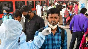 தமிழகத்தில் வேகமெடுக்கும் கொரோனா பரவல்? வேலூரில் அமலுக்கு வந்த கட்டுப்பாடுகள்.. என்னென்ன ரூல்ஸ்? 