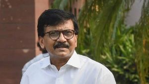 உச்சம்.. மகாராஷ்டிராவில் காங்., என்சிபி கூட்டணியில் இருந்து வெளியேற தயார்! சிவசேனா எம்பி பரபர தகவல் 