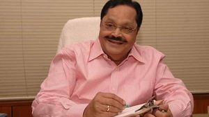 குஷ்புவுக்கே கோவில் கட்டிய போது எம்.ஜி.ஆருக்கு கோவில் கட்டுவதில் தவறில்லை! பாசம் மாறாத துரைமுருகன்! 