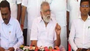அய்யா.. மாசம் 1000 ரூபாய்! டைம் ஆச்சு வெளிய போகனும்.. திடீர் கேள்வியால் நழுவிய அமைச்சர் ஐ.பெரியசாமி!