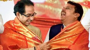 பழிதீர்த்த பட்னாவிஸ்.. வெறும் 4 நாட்களில் கைவிட்டுப்போன அரியணை.. அன்று என்சிபி.. இன்று சிவசேனா! 