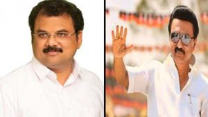 புதுக்கோட்டை முதல்வர் கோட்டை! அப்படியே டெல்லி செங்கோட்டையில் உங்கள..கோரிக்கை வைத்த எம்.எம்.அப்துல்லா 