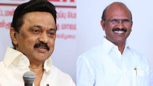 மனதில் இடம்பிடித்த மாஜி.. காத்திருக்கும் ‘பெரிய’ பதவி? - பட்டமளிப்பு விழாவில் புள்ளி வைத்த ஸ்டாலின்!