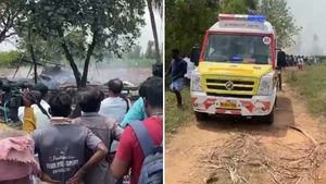  கடலூர்  பட்டாசு ஆலை வெடி விபத்து.. உயிரிழந்த 3 பேர் குடும்பத்திற்கு ரூ.3 லட்சம் நிவாரணம் அறிவிப்பு