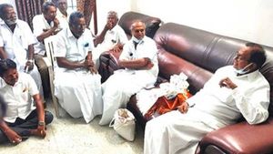 வண்டியை சித்தையன்கோட்டைக்கு விடுப்பா! பழசை மறக்காத ப.சிதம்பரம்! நெகிழ்ந்த கதர்ச்சட்டையினர்! 