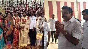 முகூர்த்த நேரம் முடியப் போகுது அவரை வரச் சொல்லுங்க! கட்சி நிர்வாகி இல்ல விழாவில் மாஸ் காட்டிய இபிஎஸ்