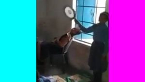 கிளாஸ் ரூமிலேயே.. அதுவும் ஜன்னலுக்கு பக்கத்தில்.. காலை டேபிளில் போட்டு.. பபிதா டீச்சர் செய்த காரியம்