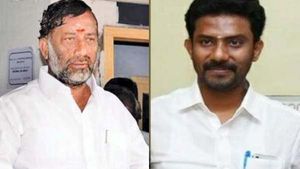 பண்ணை வீட்டில் புகுந்த ஓ ராஜா.. கிரீன்வேஸ் சாலை வீட்டில் நுழைந்த ஓபிஆர்.. போகிற போக்கில் அணுகுண்டு 