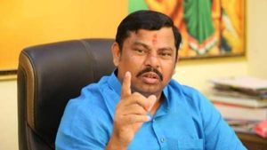 புதிய சர்ச்சையில் பாஜக எம்எல்ஏ.. இஸ்லாமிய தலைவரை அவதூறாக பேசியதாக புகார் -சஸ்பெண்ட் செய்ய கோரிக்கை 