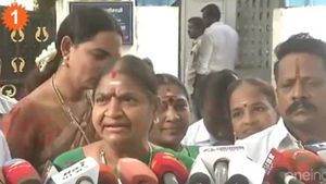 தர்மயுத்தம் மூலம் அடக்க நினைத்தவர் ஓபிஎஸ்..  அதிமுகவை காப்பாற்றியவர் இபிஎஸ்: வளர்மதி சீற்றம்..! 