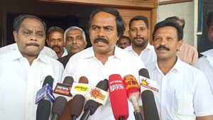 பாஜக பெரிய மண் குதிரை.. கேப்டன் இல்லாத கப்பலாக தள்ளாடும் அதிமுக..  அமைச்சர் மனோ தங்கராஜ் விளாசல் 