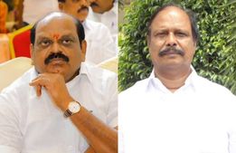  திடீர் மீட்டிங்கில் ‘ஆரத்தழுவி'.. அமமுக முக்கிய புள்ளியுடன் வைத்திலிங்கம்.. அரசியல் களத்தில் பரபர! 