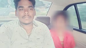சாலையோரம் சாக்குமூட்டை.. சடலமாகக் கிடந்த பாண்டிஸ்வரி! குறுக்கே வந்த கெளசிக்! வெலவெலத்த வேடந்தூர்! 