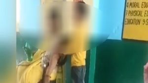 வகுப்பறையில் மாணவனை வைத்து மசாஜ்..ஆசிரியை ஊர்மிளா மீது பாய்ந்த நடவடிக்கை 