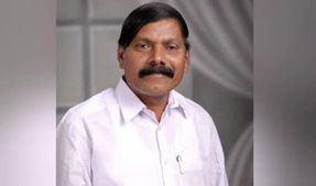 விபத்தில் சிக்கியது அந்தியூர் திமுக எம்எல்ஏ வெங்கடாசலம் கார்.. காயங்களுடன் மருத்துவமனையில் அனுமதி 