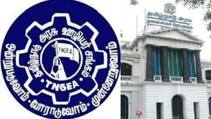 தமிழ்நாடு அரசு ஊழியர்களுக்கு வந்த அதிருப்தி.. தர்ணா, கோட்டை நோக்கி ஊர்வலம்.. தடதட அறிவிப்பு 