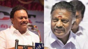 டெல்லியில் தங்கும் எண்ணமே இபிஎஸ்க்கு இல்லை! திமுக கிளை கட்சி ‘ஓபிஎஸ்’! தடலாடி திண்டுக்கல் சீனிவாசன்! 