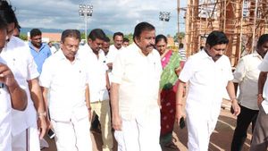 8.30 மணி வரை தான் டைம்! திமுக நகர்ப்புற உள்ளாட்சி பிரதிநிதிகளுக்கு கெடு விதித்த அமைச்சர் கேஎன்.நேரு! 