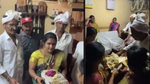 இறந்த மணமக்களுக்கு திருமணம்! மீன் வறுவல், சிக்கன் கிரேவியுடன் விருந்து! 