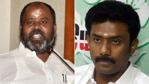 ஓபிஎஸ் மகன் மட்டும் ஜெயிச்சிடட்டும்.. நான் அரசியலை விட்டே விலகிடுறேன்.. தேனியில் ஆர்.பி.உதயகுமார் 
