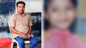 ஆசிரியர், மகள் விஷம் குடித்து உயிரிழப்பு.. தீவிர சிகிச்சையில் மனைவி.. கரூர் ஷாக்.. என்ன காரணம்? 