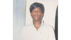 சரக்கிற்கு சைட் டிஷ் தீர்ந்து போச்சு.. வாங்கி வர மறுத்த ரவுடியை கொன்ற 3 நண்பர்கள்! பின்னணி என்ன? 