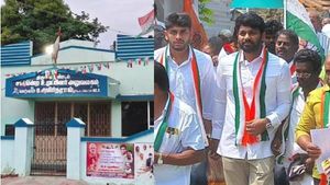 பதவியை ராஜினாமா செய்க! காங்கிரஸ் எம்.எல்.ஏ.வுக்கு குடைச்சல் தரும் பாஜக! தூள் பறக்கும் தூத்துக்குடி! 