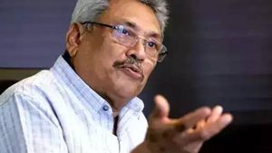 ஆட்சியிலிருந்து விரட்டப்படும் கோத்தபய ராஜபக்ச.. நாட்டின் அடுத்த இடைக்கால பிரதமர் யார்? 