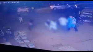 கர்நாடகாவில் தொடரும் கொலைகள்! இளைஞர் கொடூரமாக ஓடஓட வெட்டி படுகொலை.. பதற வைக்கும் சிசிடிவி காட்சிகள் 