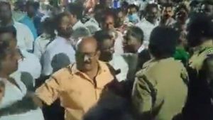 எம்.பியுடன் லடாய்.. அதிமுக மா.செவை தூக்கிய போலீஸ்- வெளியே வர முடியாத வழக்குகளில்.. பதறிய தொண்டர்கள்! 