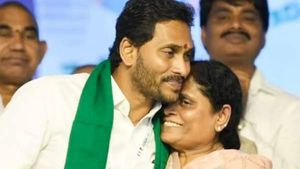  மகன் வளர்ந்துட்டான்.. இனி மகளுடன் தான் அரசியல்.. ஜெகன்மோகன் ரெட்டியின் கட்சி பதவியை உதறிய தாய்! 