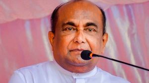 இலங்கை தற்காலிக அதிபராக மகிந்த யாப்பா அபேவர்தனா? அனைத்துக் கட்சி கூட்டத்தில் முக்கிய முடிவு! 