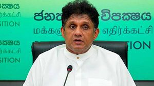  இலங்கை அனைத்து எதிர்க்கட்சிகள் கூட்டத்தில் ஜனாதிபதி பதவிக்கு சஜித் பிரேமதாச போட்டியிட தீர்மானம் 