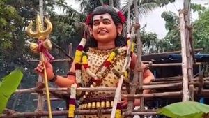 கையில் சூலம்.. பிரம்மாண்ட உருவத்துடன் தரிசனம்..நித்யானந்தாவா? கால பைரவரா? - புதுச்சேரி கலாட்டா 