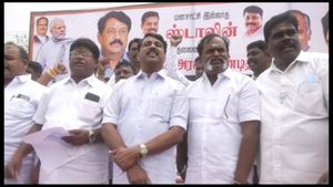 தமிழகத்தை இரண்டாக பிரிக்க வேண்டும்.. ஆசை வந்துவிட்டது.. நயினார் நாகேந்திரன் பரபர பேச்சு 