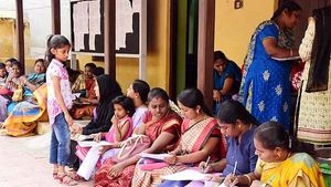 தற்காலிக ஆசிரியர்கள் நியமனம்.. ஜூலை 4 முதல் விண்ணப்பம்.. திருத்திய வழிகாட்டு முறைகள் வெளியீடு! 