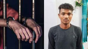 மகாராஷ்டிராவில் இருந்து தப்பிய மாவோயிஸ்ட்.. தருமபுரியில் மேஸ்திரி வேடத்தில் இருந்தபோது கைது 