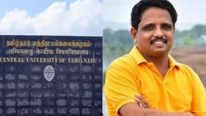 மத்திய பல்கலை. நுழைவுத் தேர்வு! மதுரை மாணவனுக்கு லட்சத்தீவில் தேர்வு மையம்! கொதித்தெழும் வெங்கடேசன்!