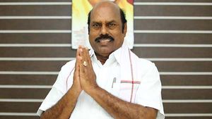 நானெல்லாம் உதைக்கிற மாட்டிலேயே வேகமாக பால் கறப்பவன்.. இது யாராலும் முடியாது.. அமைச்சர் எ.வ.வேலு கலகல