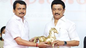 வலையில் வந்த 50000 மீன்கள்! குலுங்கிய கொங்கு! டாப் கட்சிகளுக்கு ஸ்டாலின் செக்! வாரி சுருட்டிய திமுக 