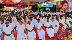 போட்டோ ஷூட் முதல்வர்! கமிஷன் ஏஜெண்டுகளான அமைச்சர்கள்! கொந்தளித்த சி.வி.சண்முகம்! என்னவாம்? 