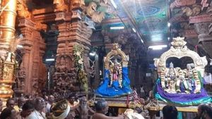 மதுரை ஆவணி மூல திருவிழா..கருங்குருவிக்கு உபதேசம்..செப்.4ல் சுந்தரேஸ்வரர் பட்டாபிஷேகம் 