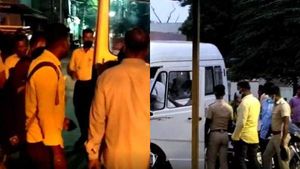 ஸ்ரீபெரும்புதூர் அருகே ரூ30 கோடி நில மோசடி- வருவாய் அலுவலர்,  வட்டாட்சியர் உட்பட 5 பேர் கைது!