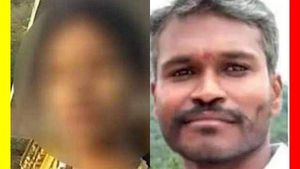 தூண்டிலில் சிக்கிய 3 