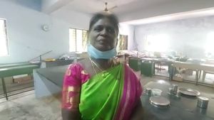 ’யகோபாவின்  சாட்சி’ கடவுளுக்கு மட்டும் மரியாதை! தேசிய கொடி ஏற்ற முடியாது! அதிர வைத்த தலைமை ஆசிரியை! 
