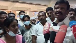 சிறுமி டான்யாவுக்கு கிடைத்தது மறுவாழ்வு! நேர்ல வந்து பார்க்கிறேன்! போனில் நலம் விசாரித்த முதல்வர்! 