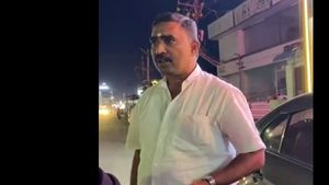 “நான் பிஜேபி காரன்..தகராறு செய்வேன்”- முதல்வர் ஸ்டாலின் வருகையின்போது போலீஸை மிரட்டிய பாஜக நிர்வாகி!