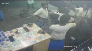 அதிமுக பிரமுகர்களுக்கு இப்படி ஒரு பிரச்னை.. ஆஃப்பாயிலில் பெப்பர் அதிகம்- ஹோட்டலை நொறுக்கி அட்டகாசம்! 