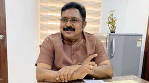 தூத்துக்குடி துப்பாக்கிச்சூடு விசாரணை அறிக்கை..அரசு மவுனம் காப்பது சந்தேகம்..டிடிவி தினகரன் விளாசல் 