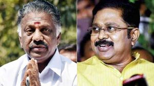 இது என்ன புது டுவிஸ்டு.. ஓபிஎஸ்சுடன் நான் பேசுவதை விட்டு பல வருஷமாச்சு.. டிடிவி தினகரன் திட்டவட்டம்